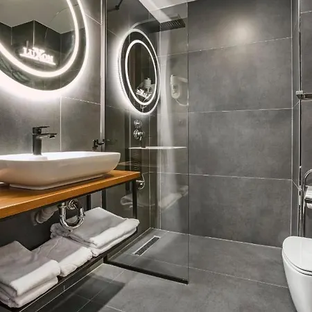 Luxon Sakarya